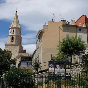 Residhotel Vieux Port Apart Otel